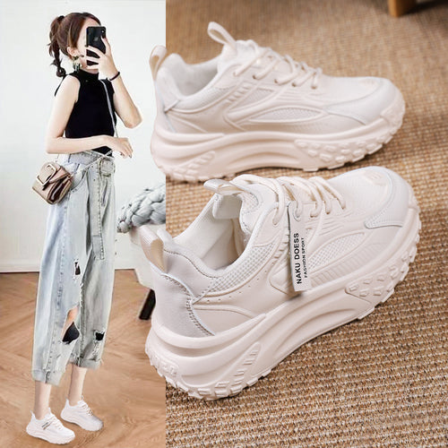 Damen Sportliche Sneakers mit atmungsaktiver Obermaterialstruktur und dämpfender Sohle EB