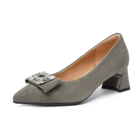 Damen elegante Pumps mit luxuriösem Schmuckdetail und komfortablem Blockabsatz EB