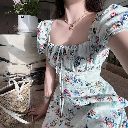 Damen Maxikleid mit raffiniertem Blumenprint und taillierter Silhouette EB