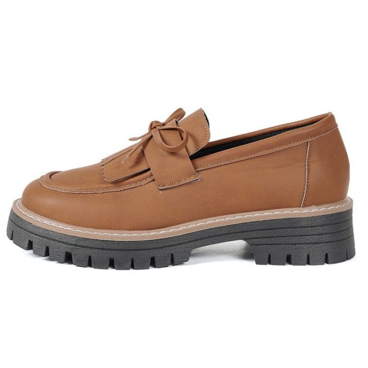 Damen Komfortable Slip-On Loafer mit fransigen Details EB