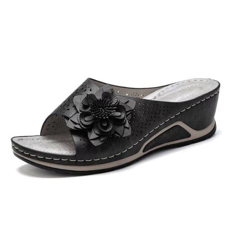 Damen Komfortable Wedge-Pantoletten mit floralem Detail EB