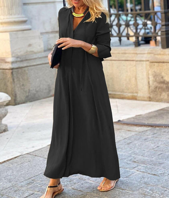 Damen Maxikleid mit elegantem Schnitt und praktischen Details EB