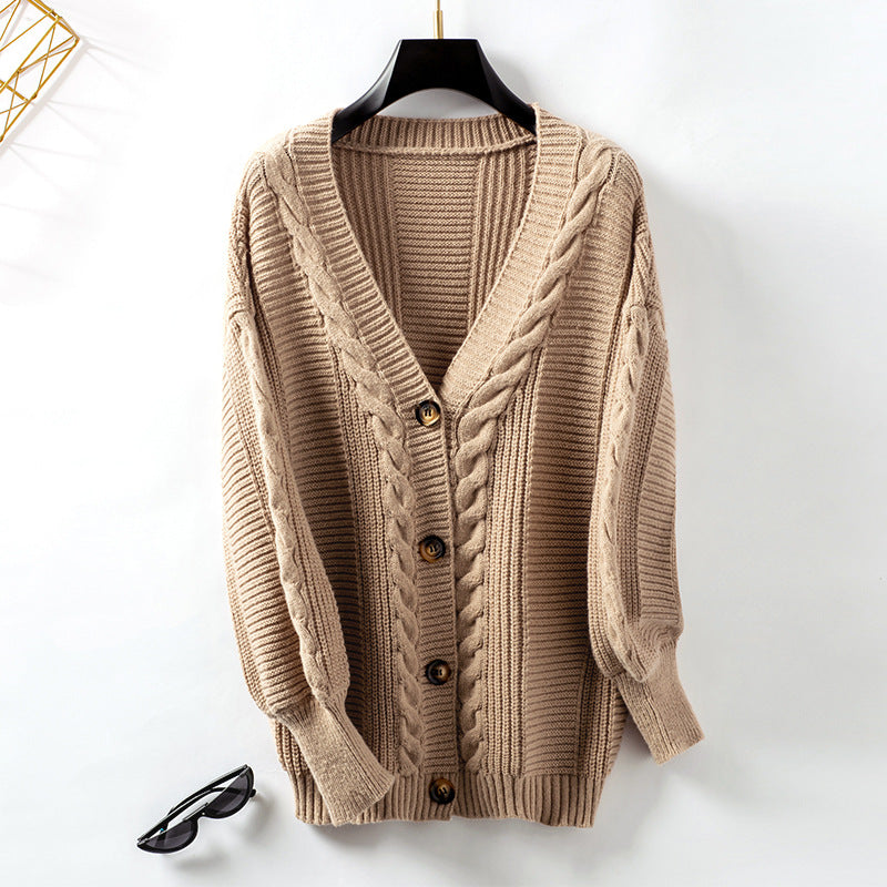 Damen Strickjacke mit Zopfdesign und goldenen Knopfdetails EB
