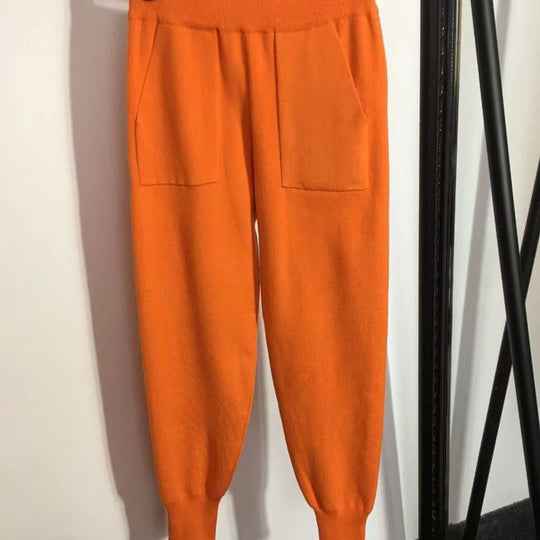 Damen modisches Karomuster Strickset mit Knopfdetail und lässigen Hosen EB
