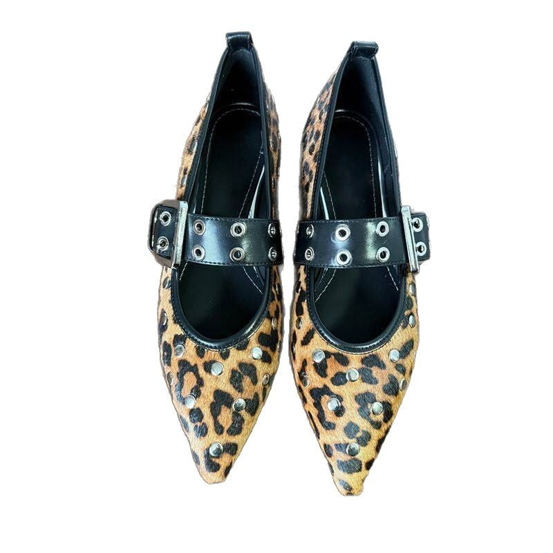 Damen modische Ballerinas mit auffälligen Loch- und Schnallendetails EB
