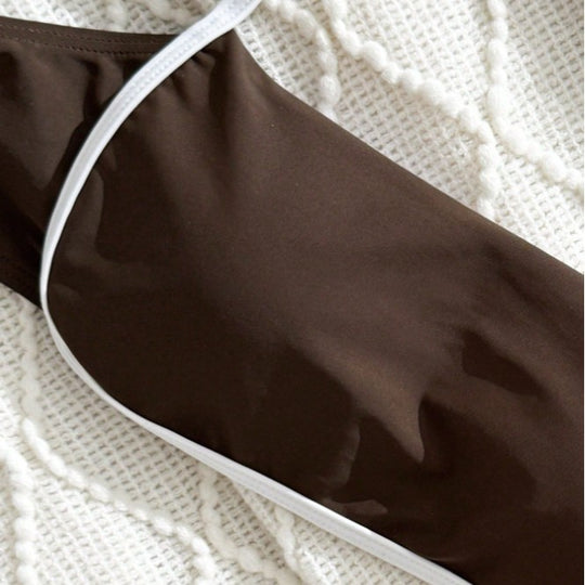 Damen Bikini-Set mit schmalen Trägern und originellem Kontrastdetail EB