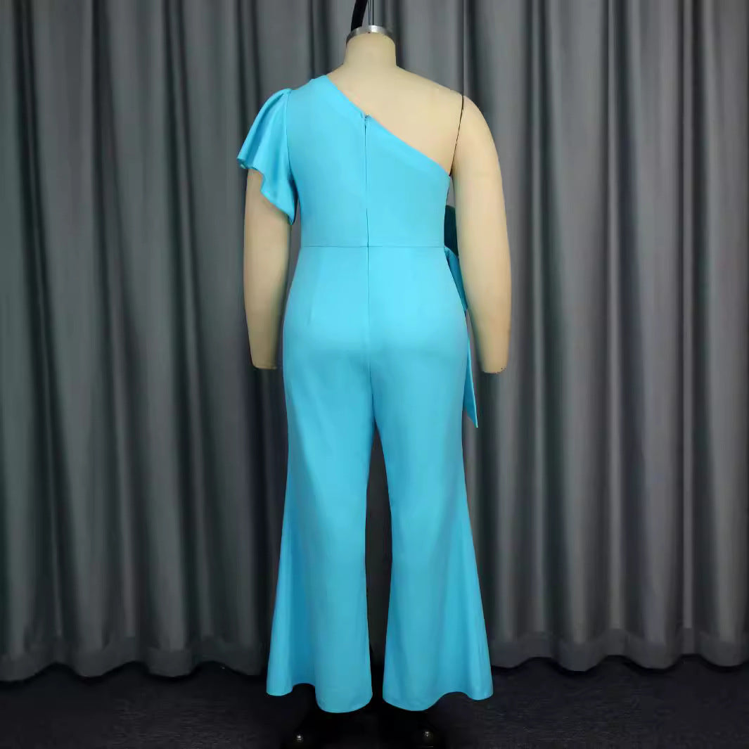 Damen Jumpsuit mit asymmetrischem Schnitt und voluminösem Blumenakzent EB