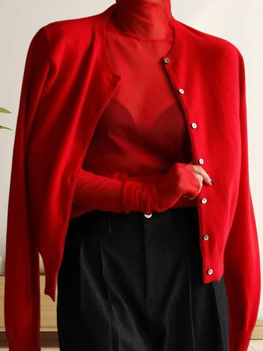 Damen Strickoberteil mit eleganter Knopfleiste und modernen Details EB