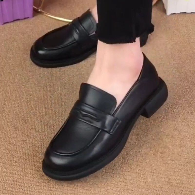 Damen elegante Mokassins mit modischem Schnitt und bequemem Absatz EB