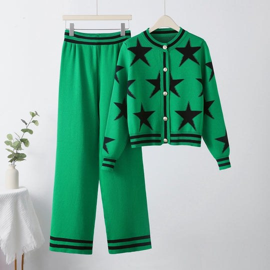 Damen modisches Strick-Loungewear-Set mit Sternenmuster und kontrastierenden Details EB