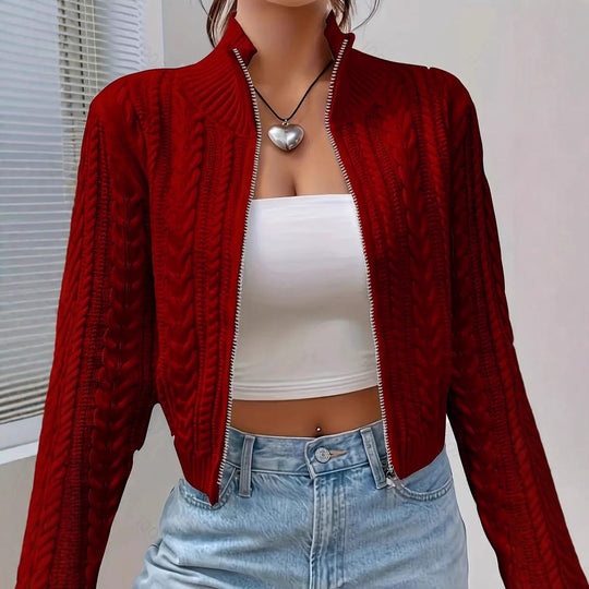 Damen Design Strickjacke mit innovativem Zopfmuster und eleganten Details EB