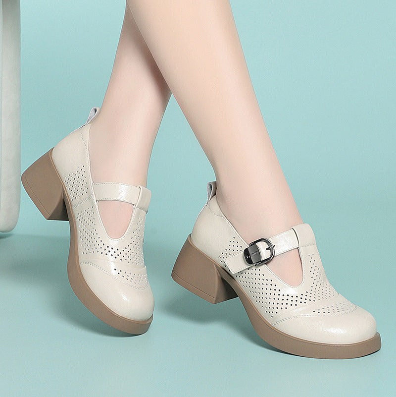 Damen Halbschuhe mit modischem Riemchen und atmungsaktiver Lochoptik EB