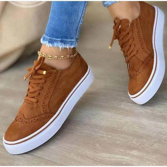 Damen modische Sneakers mit eleganten Details EB