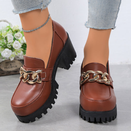 Damen modische Mokassins mit trendigem Absatz und Kettendetail EB