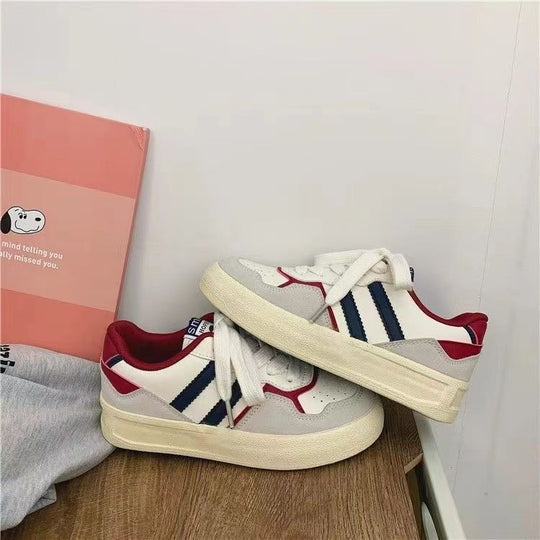 Damen Sportliche Sneaker mit Glanzdetails und stabiler Sohle EB