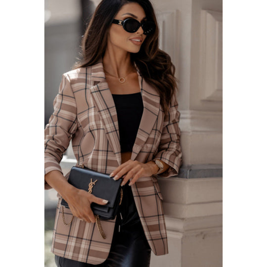 Damen Karoblazer im modernen Oversized-Schnitt mit eleganten Details EB