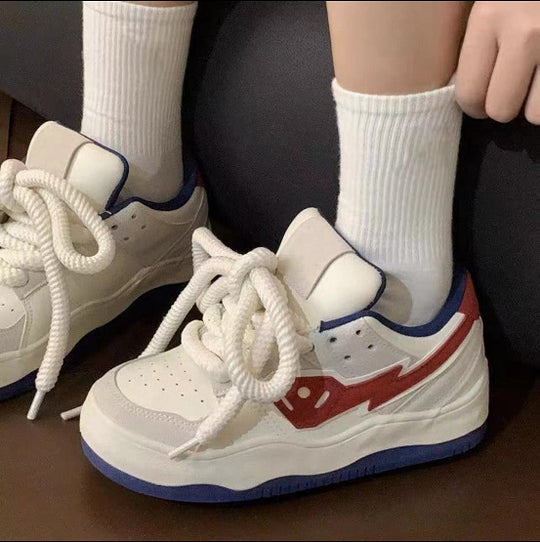 Damen Sportliche Sneakers mit rutschfester Sohle für urbanen Lifestyle EB