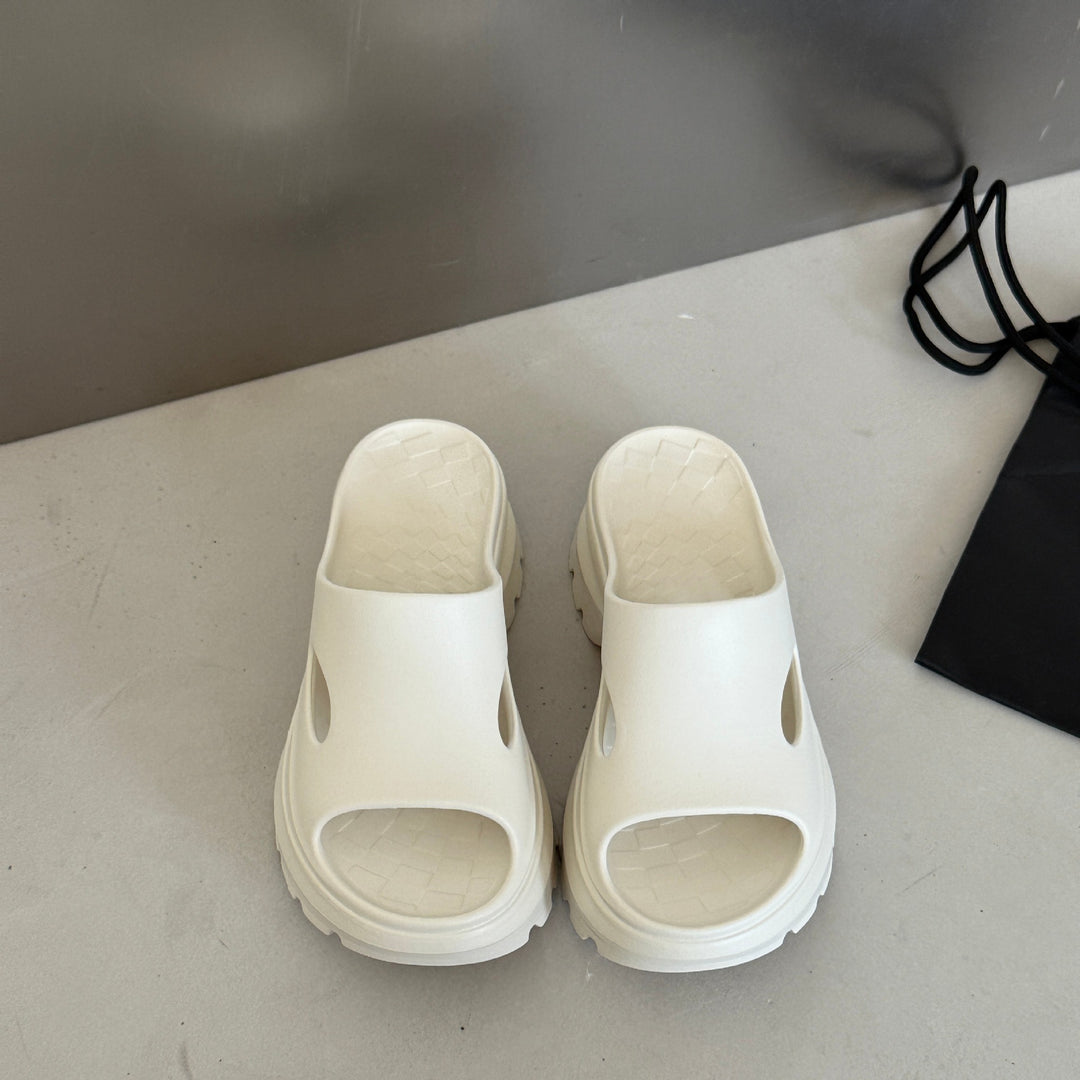 Damen Strand-Sandalen mit ergonomischer Sohle und atmungsaktiver Struktur EB