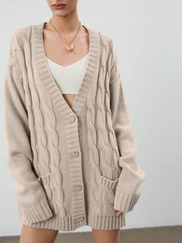 Damen Grobstrick-Cardigan mit herzförmigen Knöpfen und seitlichen Taschen EB