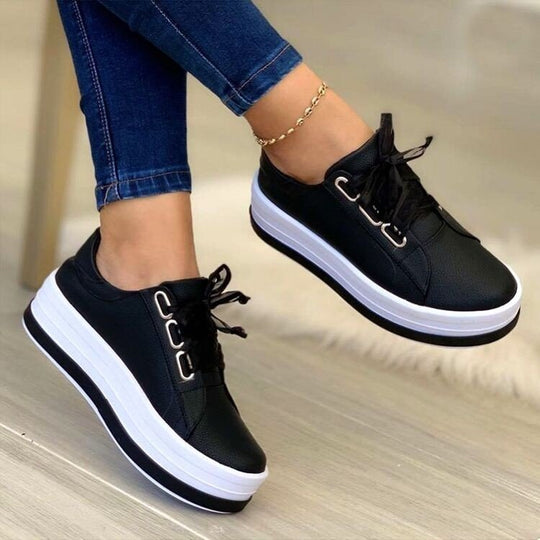 Damen modische Plateausneaker mit glänzendem Obermaterial EB