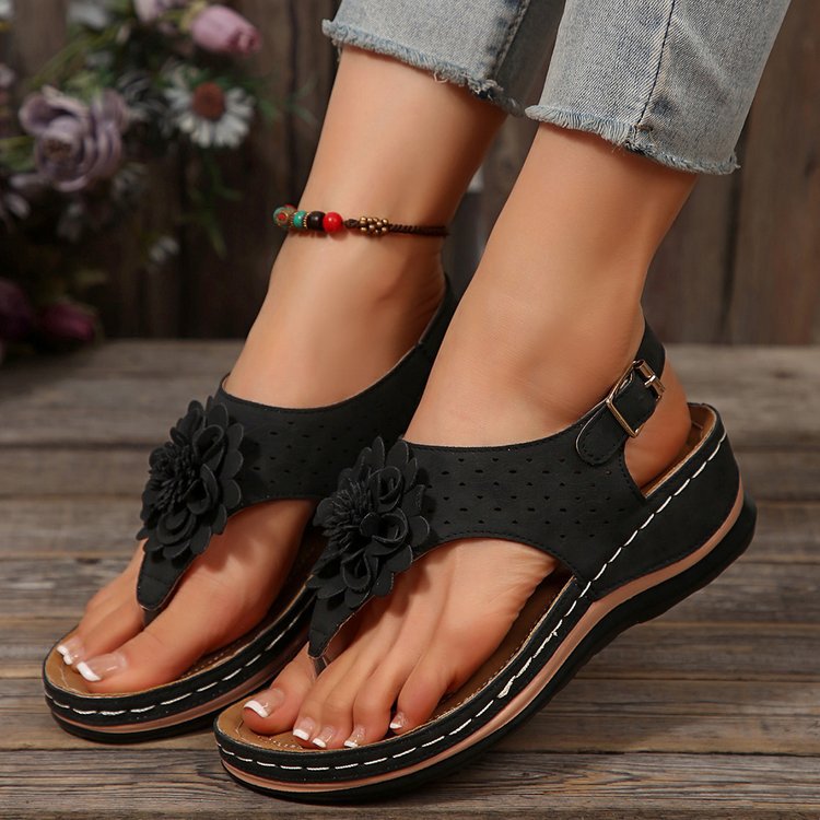 Damen Komfortable Zehentrenner-Sandalen mit floralem Dekor EB