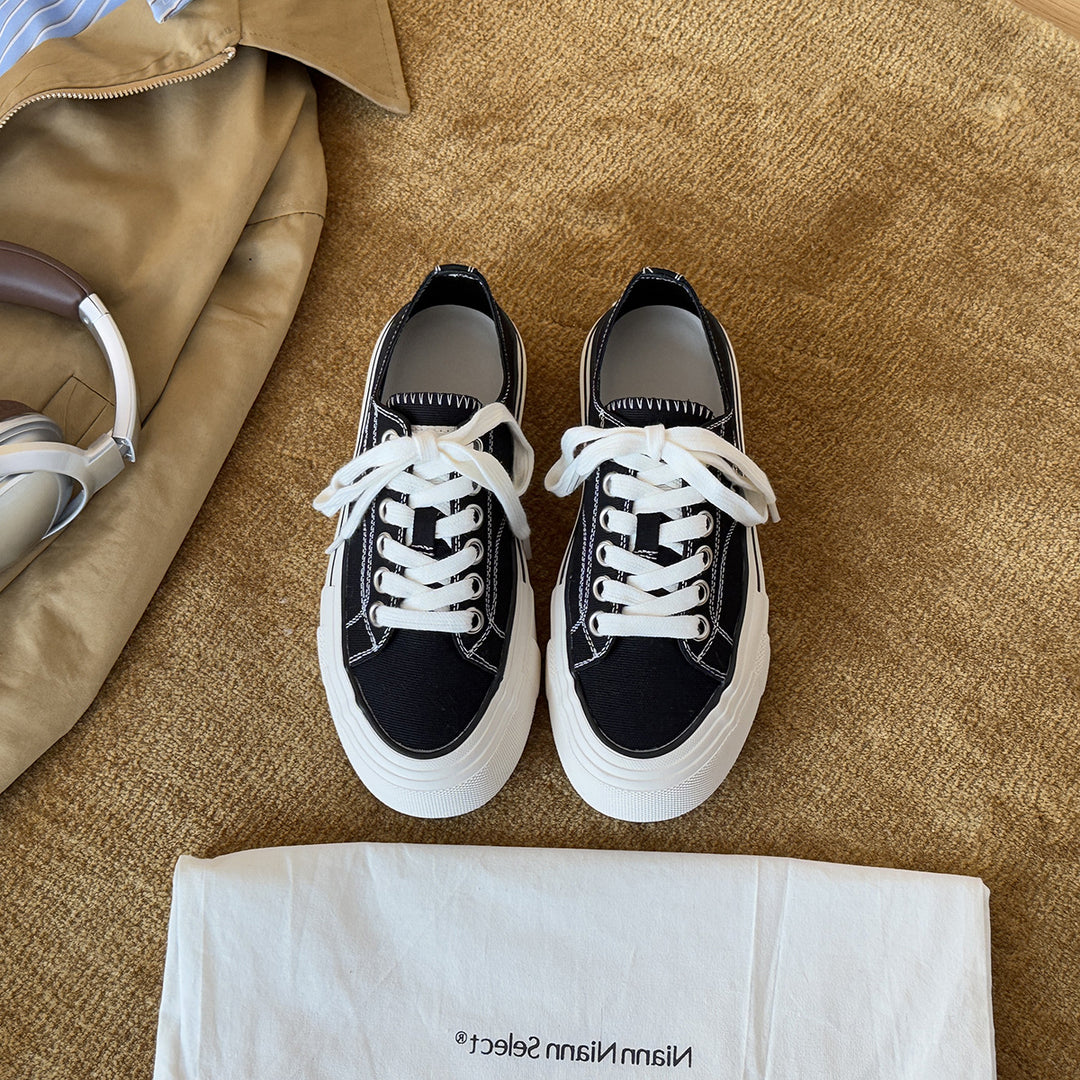 Damen Sportliche Canvas Sneaker mit klassischer Schnürung und rutschfester Sohle EB
