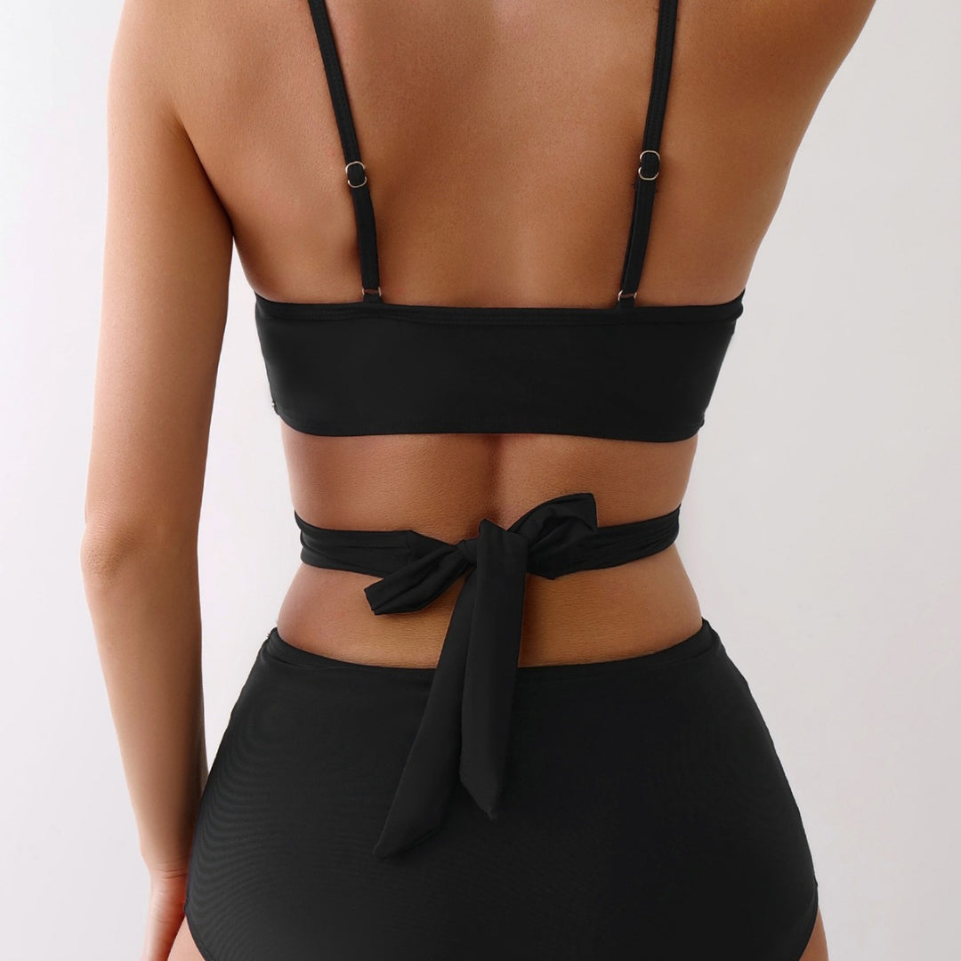 Damen Bikini-Set mit modischem Wickelelement und hoch geschnittener Bikini-Hose EB