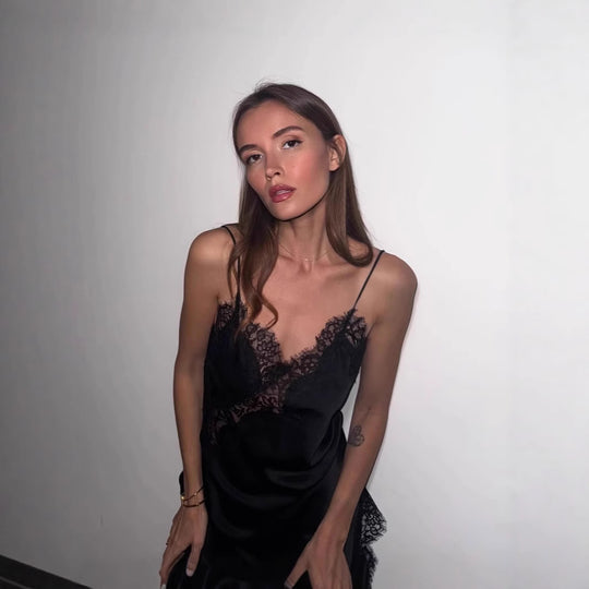 Damen Spitzenverziertes Seidenslipkleid EB