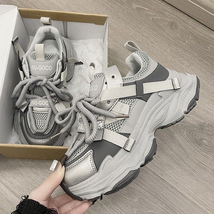 Damen Sportliche Chunky Sneakers mit atmungsaktiver Mesh-Oberfläche und innovativem Schnürsystem EB