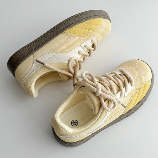 Damen Sneakers mit weichem Obermaterial und trendigen Farbakzenten EB