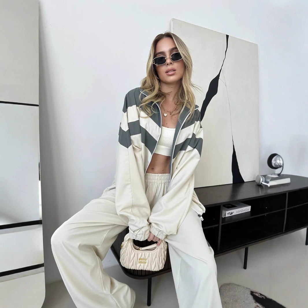 Damen Oversized Windbreaker-Set mit Reißverschlussjacke und elastischer Bundhose Eichborn Berlin