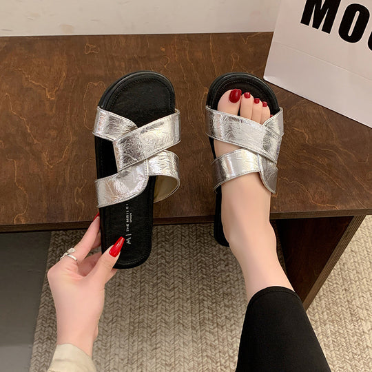 Damen elegante Riemensandalen mit funkelndem Metallic-Obermaterial EB
