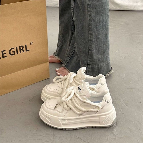 Damen Chunky Sneakers mit innovativen Dämpfungselementen und atmungsaktiver Oberflächenstruktur EB