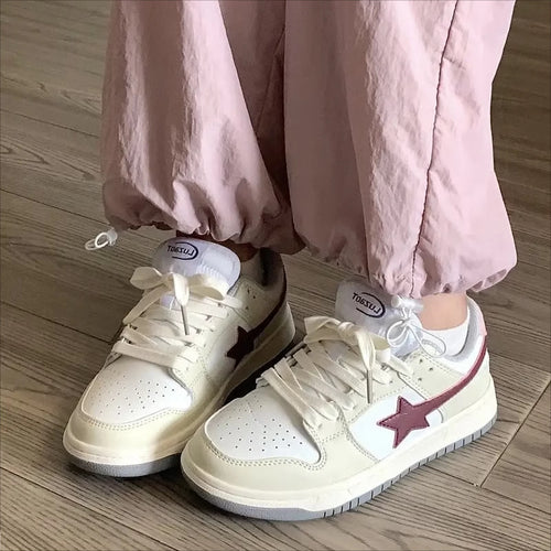 Damen Sneakers mit sportlichem Design und dämpfender Sohle EB