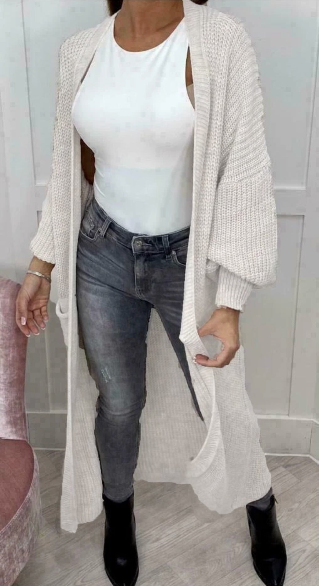 Damen Strickmantel mit tiefen Taschen und modernen Details EB