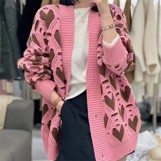 Damen Strickjacke mit Herzmotiv und luxuriösem Schnitt EB