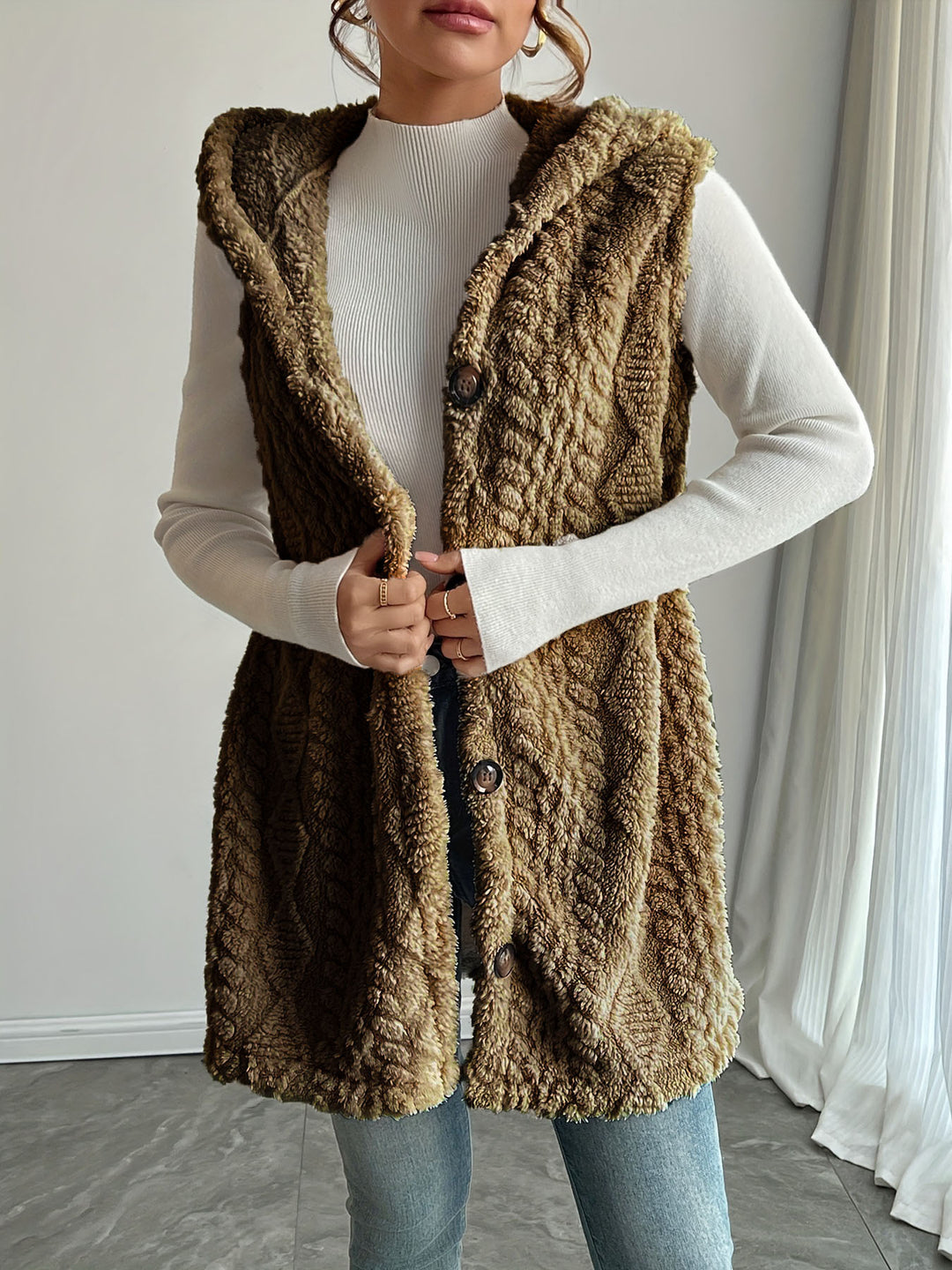 Damen Kuschelige Fleece-Weste mit Kapuze und Knopfverschluss EB