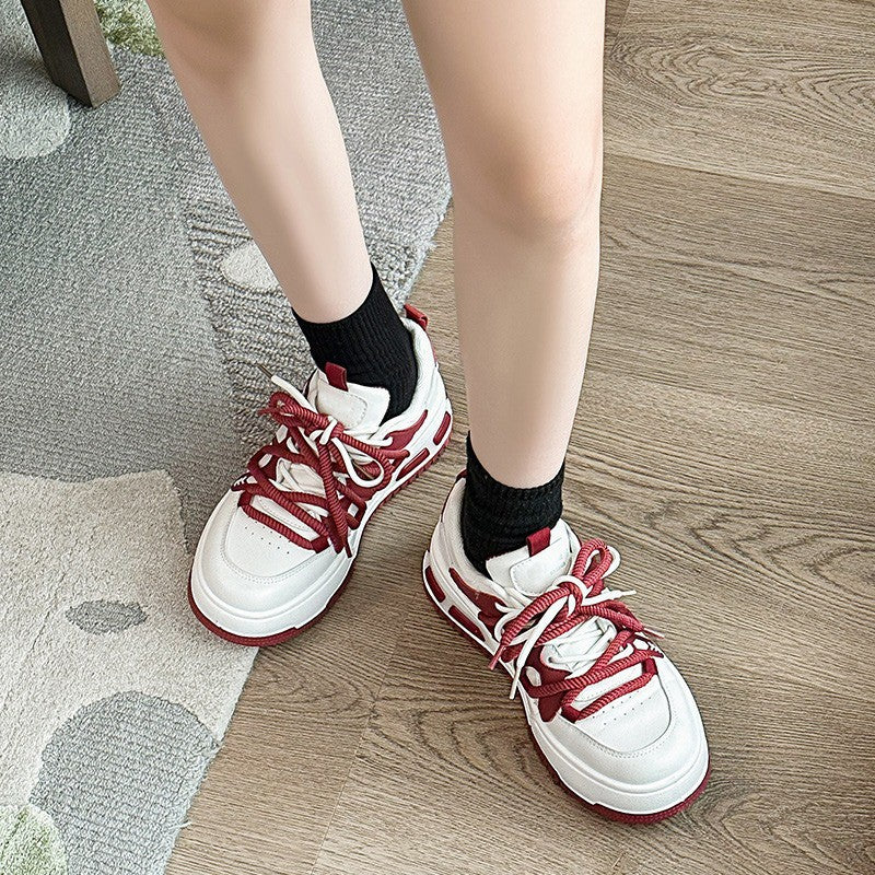 Damen Sportliche Sneakers mit dämpfenden Elementen und robuster Sohle EB