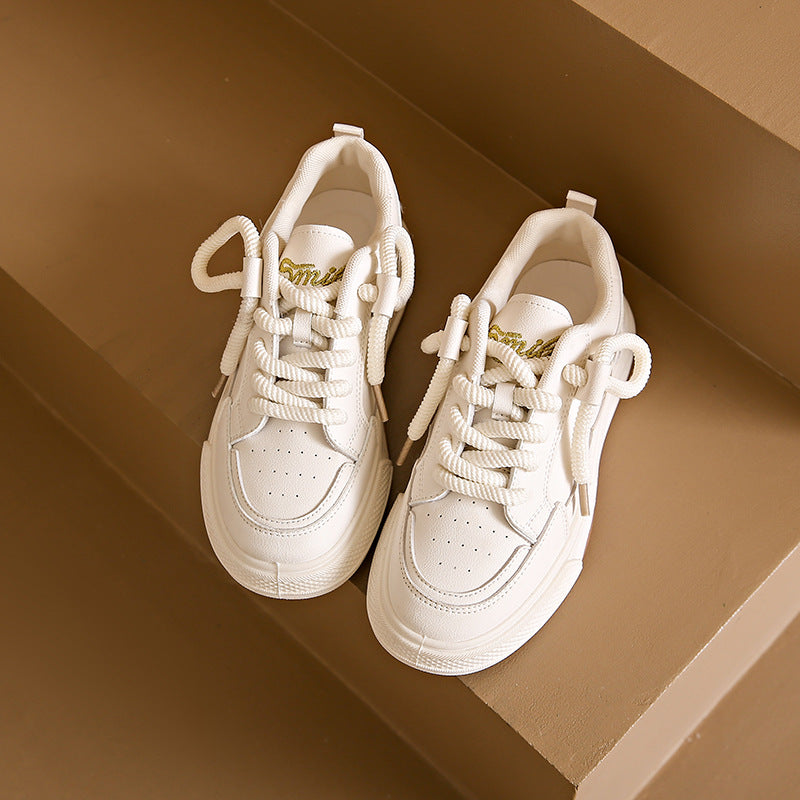 Damen Sportliche Sneakers mit atmungsaktivem Obermaterial und modischen Akzenten EB