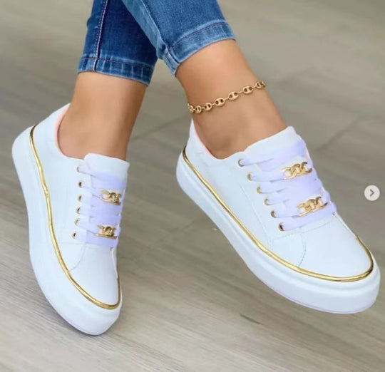 Damen Bequeme Sneakers mit glamourösem Schmuckdetail EB
