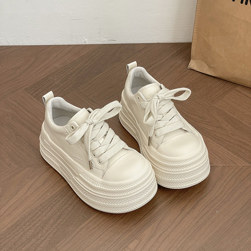 Damen Plateau-Sneakers mit modischer Schnürung und verstärkter Sohle EB