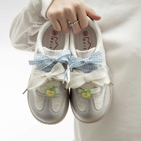 Damen Sneakers mit dekorativen Spitzen und atmungsaktivem Obermaterial EB