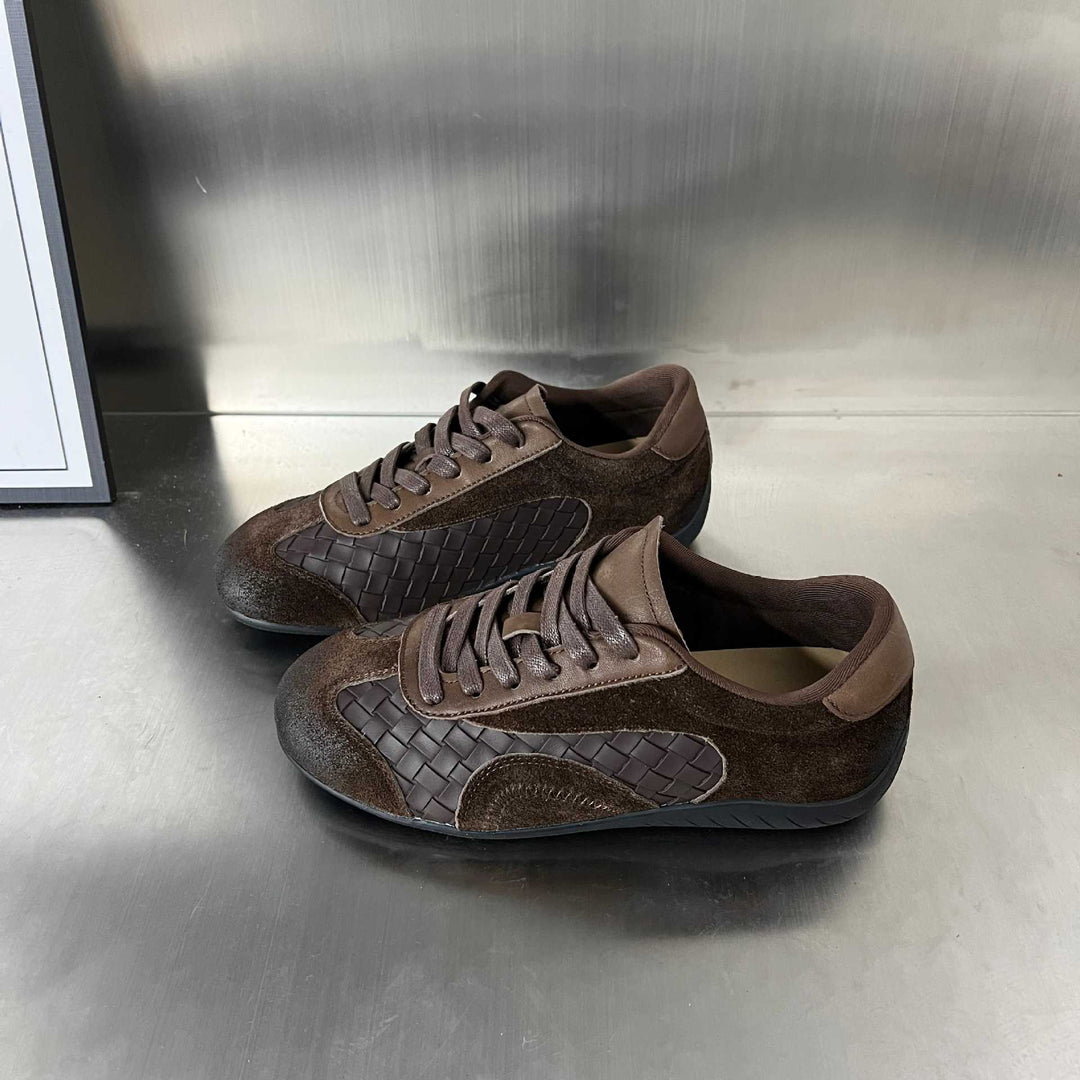 Damen Sportliche Sneaker mit exklusivem Veloursleder und modernem Flechtdesign EB