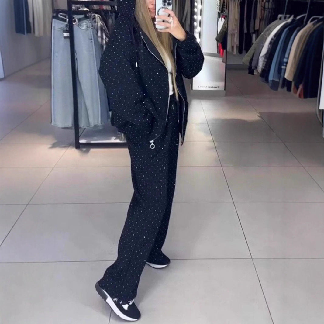 Damen Sportliches Sweat-Outfit mit Kapuze und weiter Passform EB