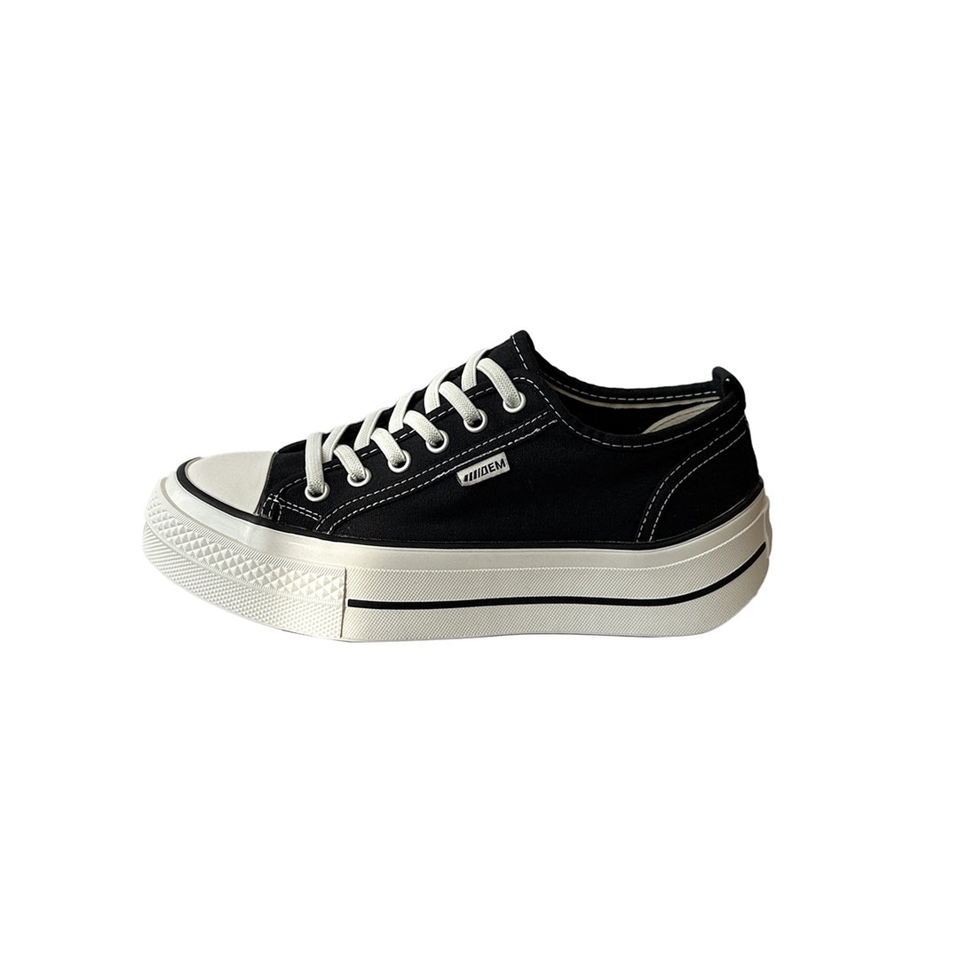 Damen Modische Sneakers im lässigen Stil mit auffälligen Schnürsenkeln EB