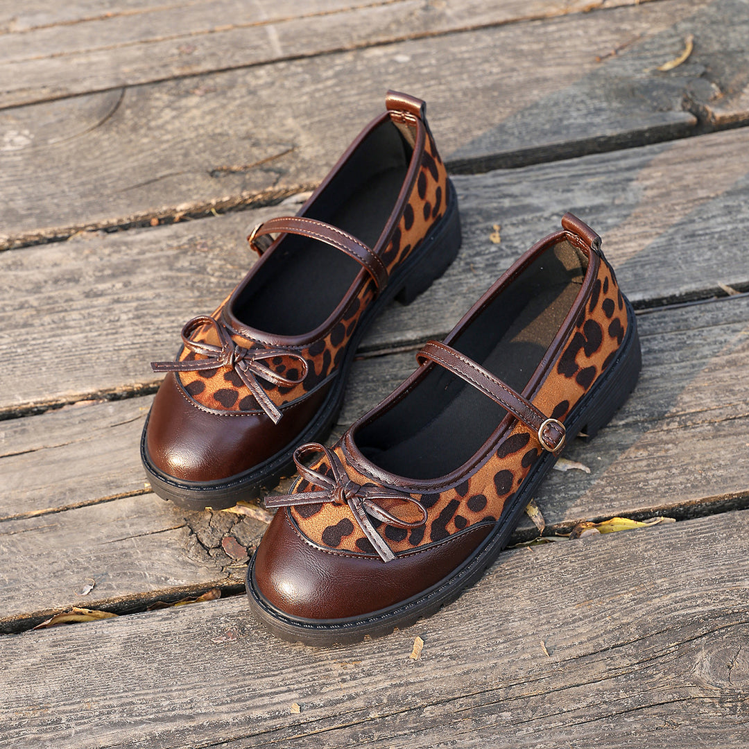 Damen  Vintage-inspirierte Mary-Jane Ballerinas mit Leopardenvelours, Zierschleife und profilierter Gummisohle EB