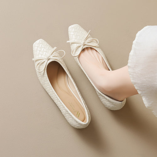 Damen Ballerinas mit hochwertigem geflochtenem Design und zartem Schleifendetail EB