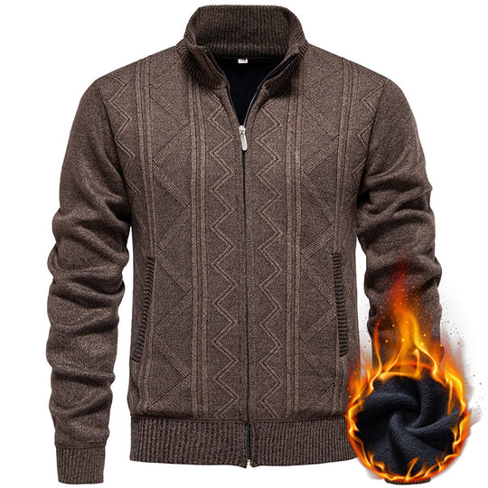 Herren Strickjacke mit Zopfmuster und hohem Stehkragen EB