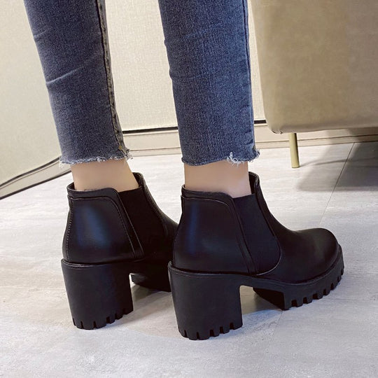 Damen Chunky Chelsea Boots mit robustem Profil und elastischen Einsätzen EB