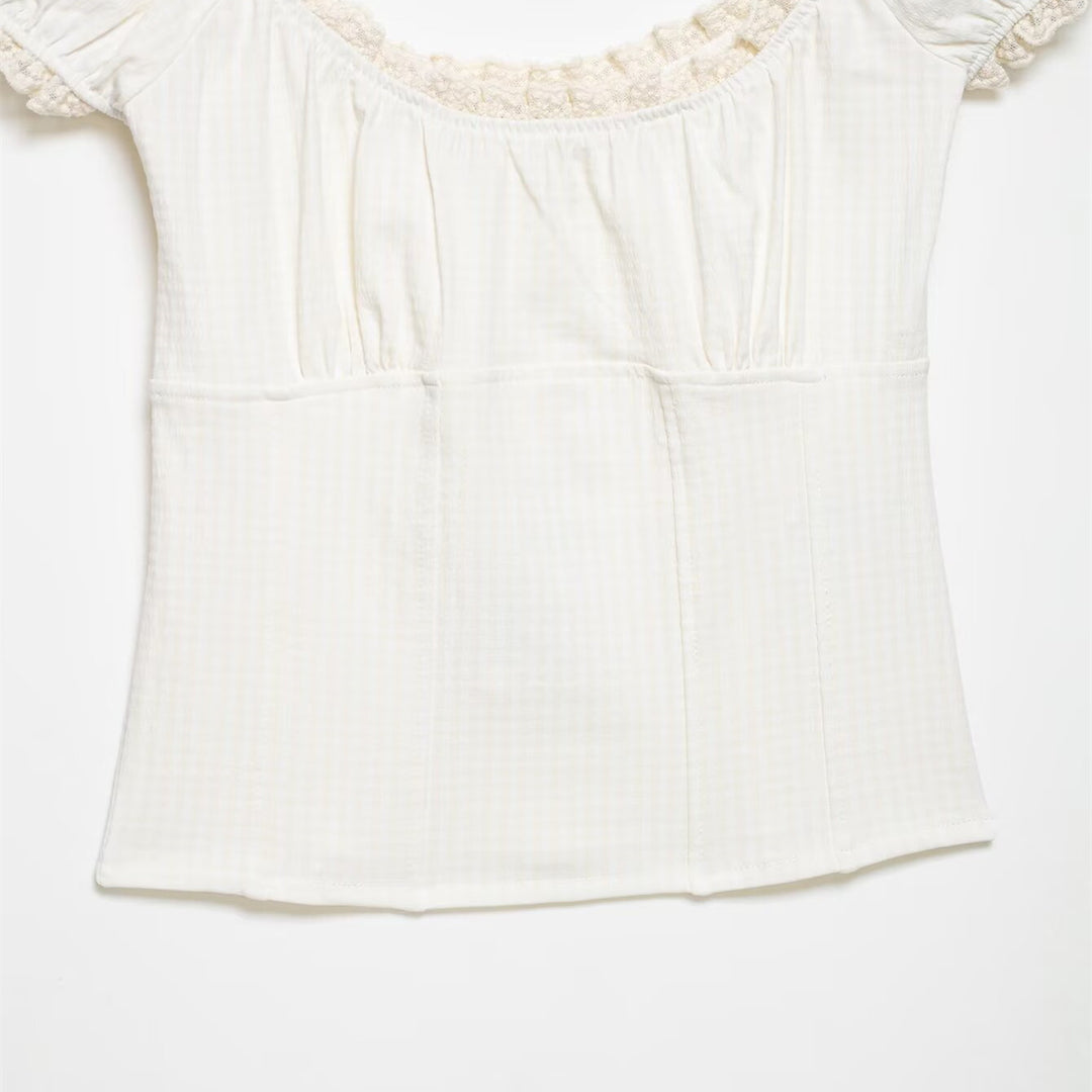 Damen Oberteil mit elegantem Rüschensaum EB